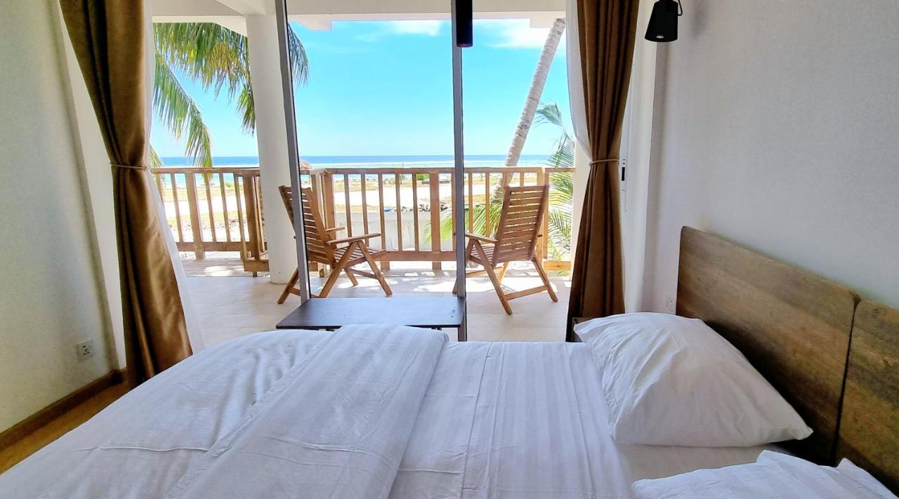 Coral Inn Thulusdhoo Exterior photo
