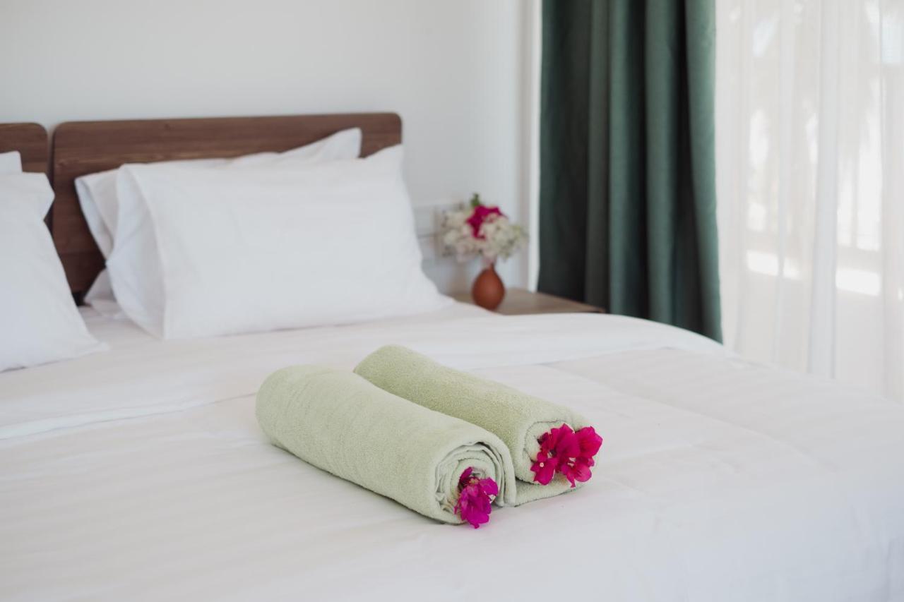Coral Inn Thulusdhoo Exterior photo