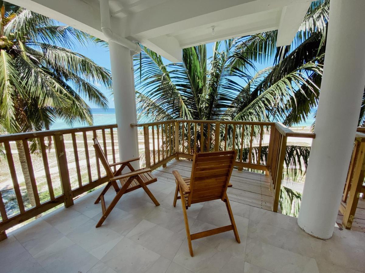 Coral Inn Thulusdhoo Exterior photo